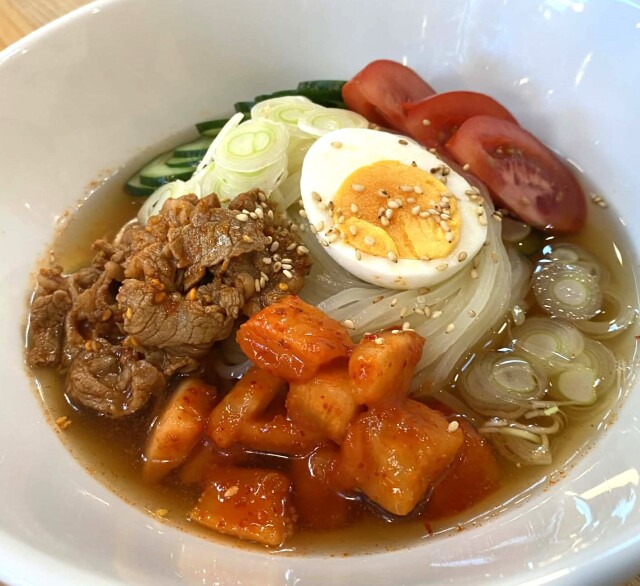 冷麺トッピング牛肉